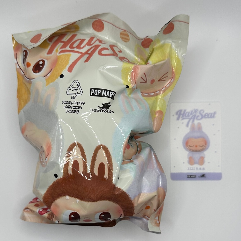 ❌SOLD❌ Labubu - ZIZI - Have a Seat